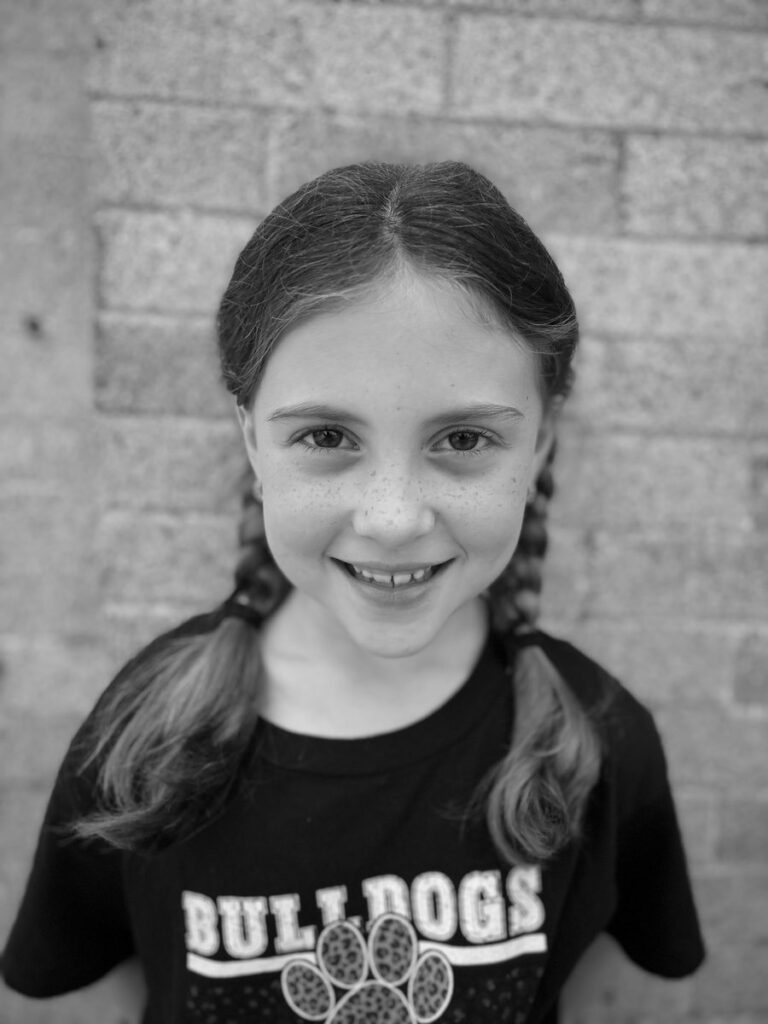 Ellie J. headshot